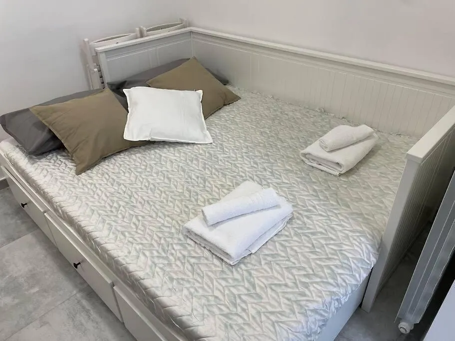 Tiny House - 15 Minutes To Duomo Apartment Milan