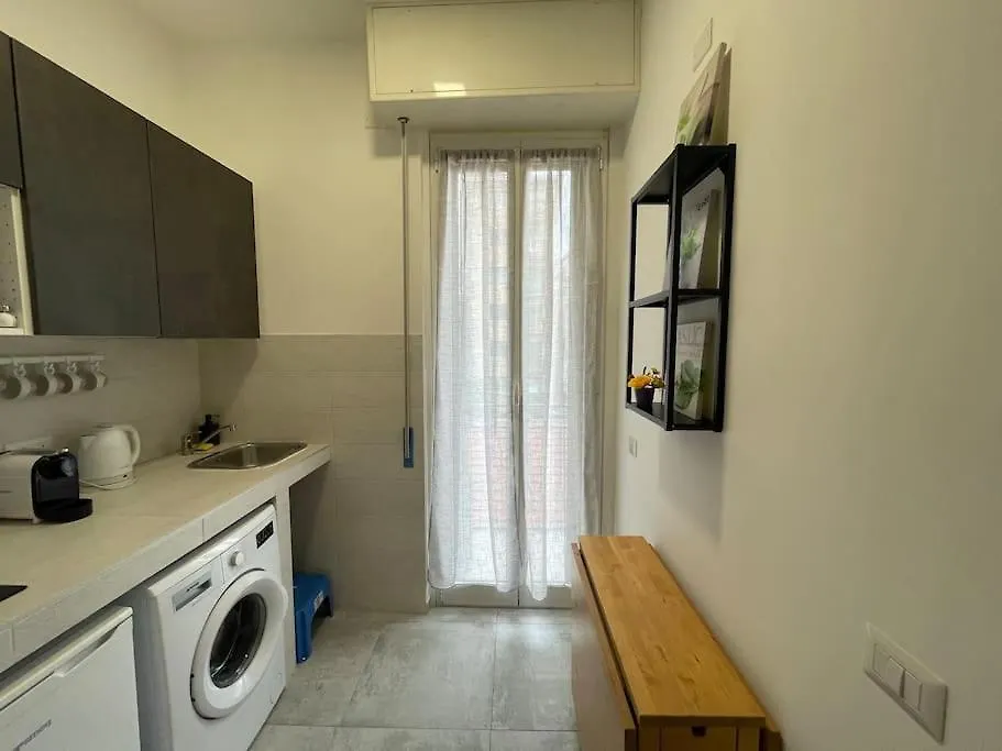 Tiny House - 15 Minutes To Duomo Apartment Milan