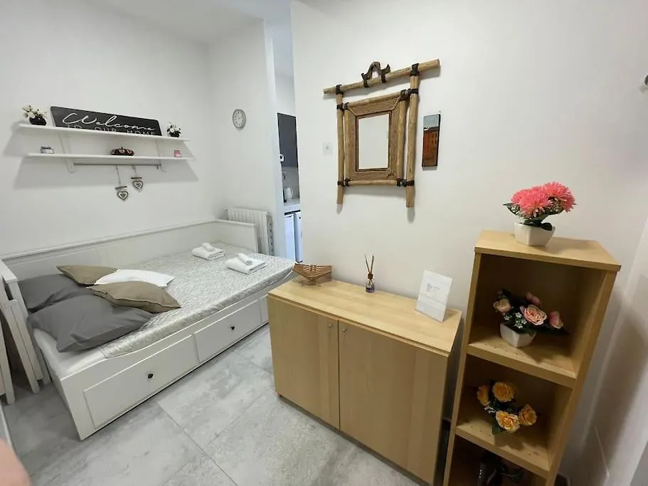 Tiny House - 15 Minutes To Duomo Apartment Milan Italy