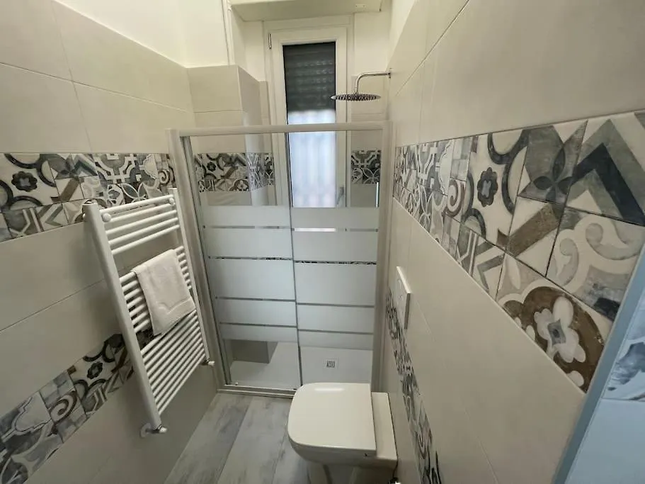 Tiny House - 15 Minutes To Duomo Apartment Milan 0*,  Italy